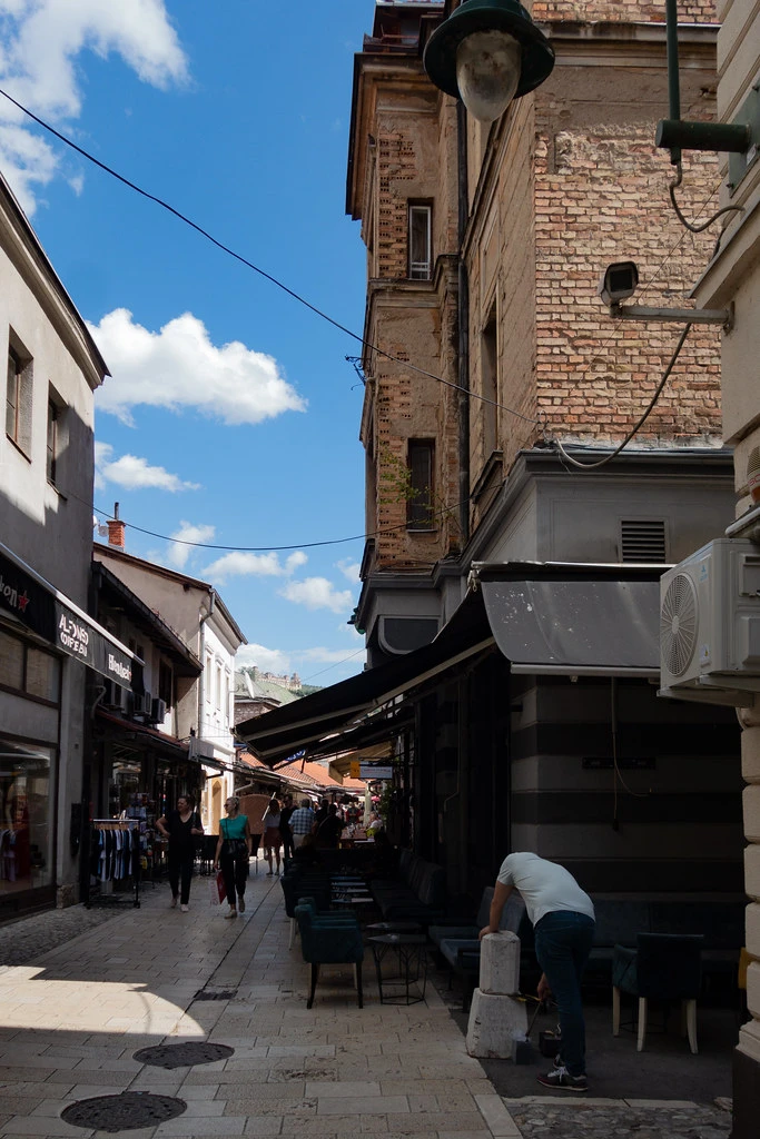 Pucnjava na Baščaršiji, turisti i građani bježali iz Kundurdžiluka
