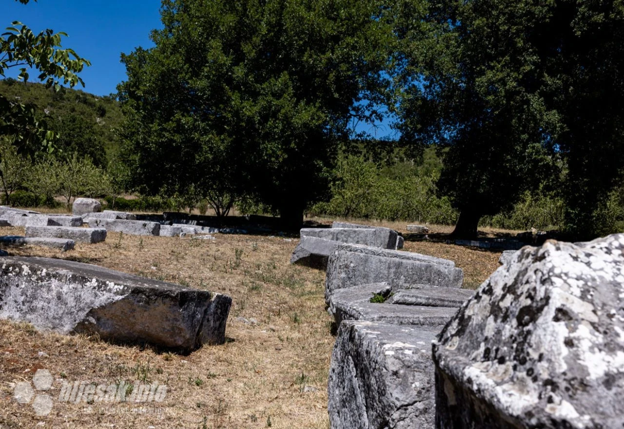 Nekropola stećaka Boljuni