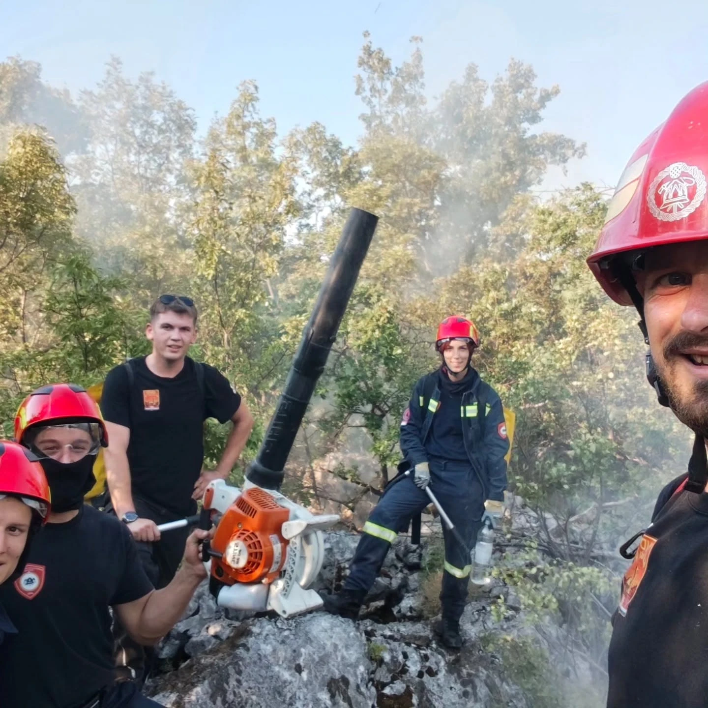 Požar u Buhovu stavljen pod kontrolu, Air Tractori izbacili 60.500 litara vode i pjenila