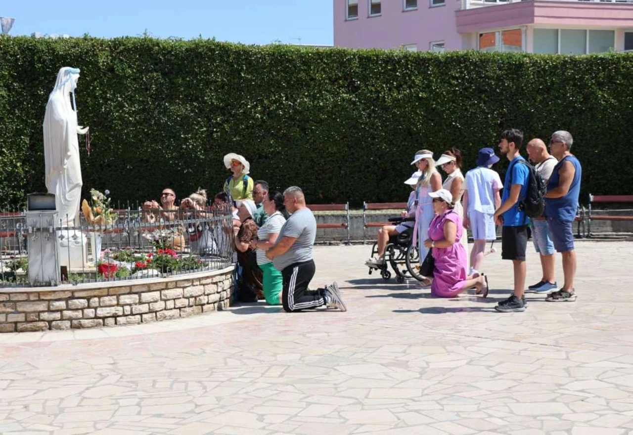 Počeo 37. Mladifest: Međugorje okupilo desetke tisuća mladih