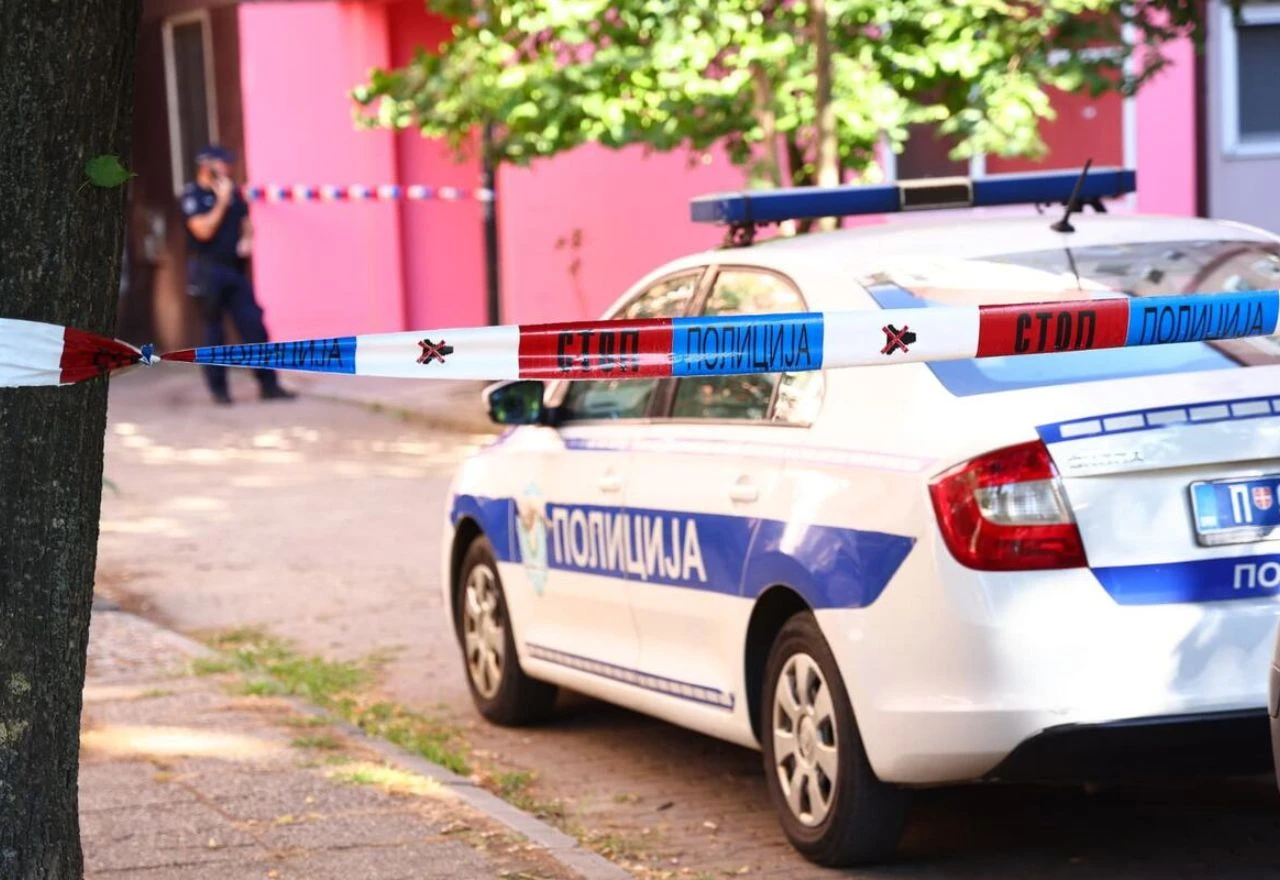 Horor u Srbiji: Ubio sestru mačetom pa presudio sebi