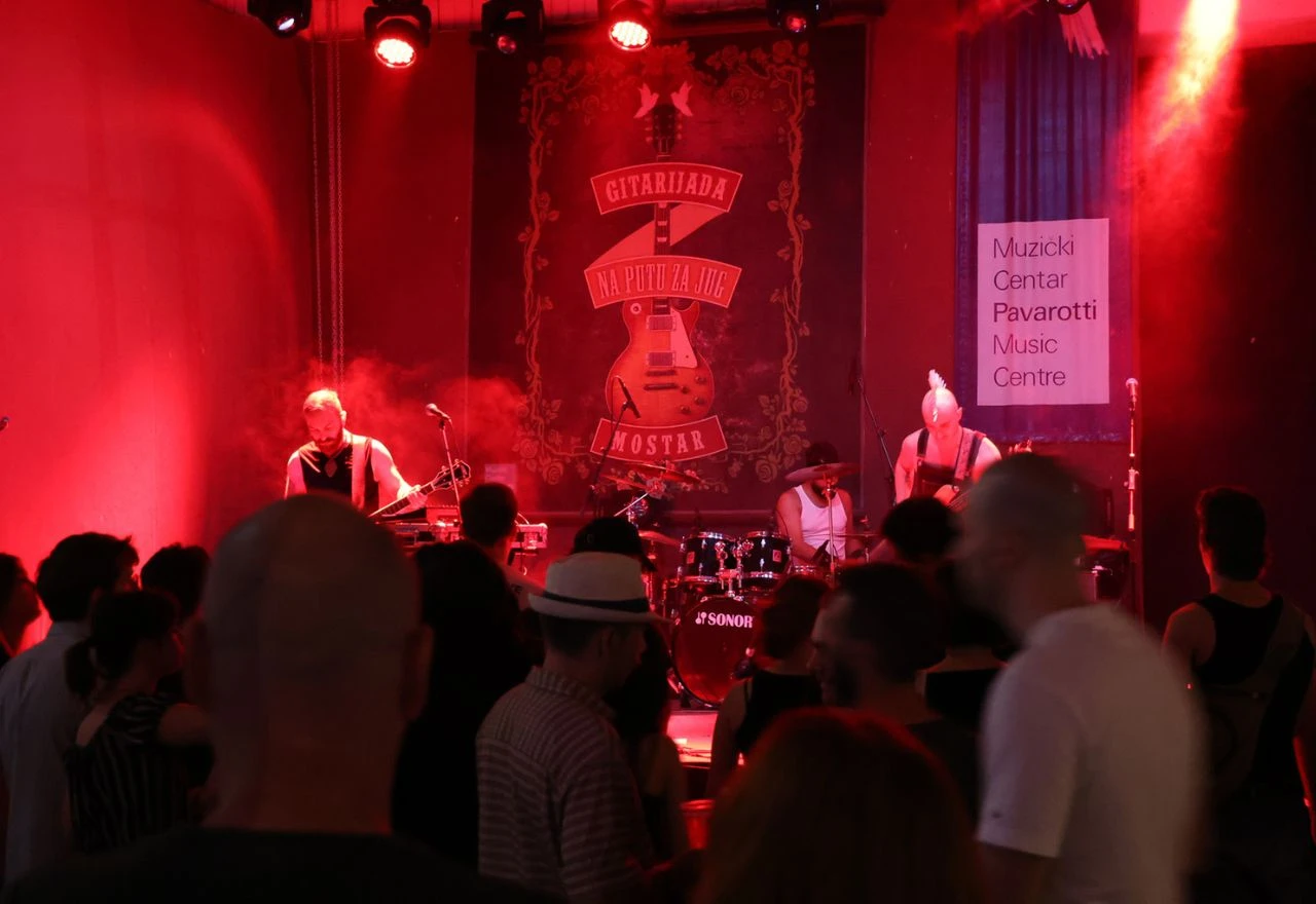 U Mostaru otvoreno 12. izdanje gitarijade "Na putu za jug"