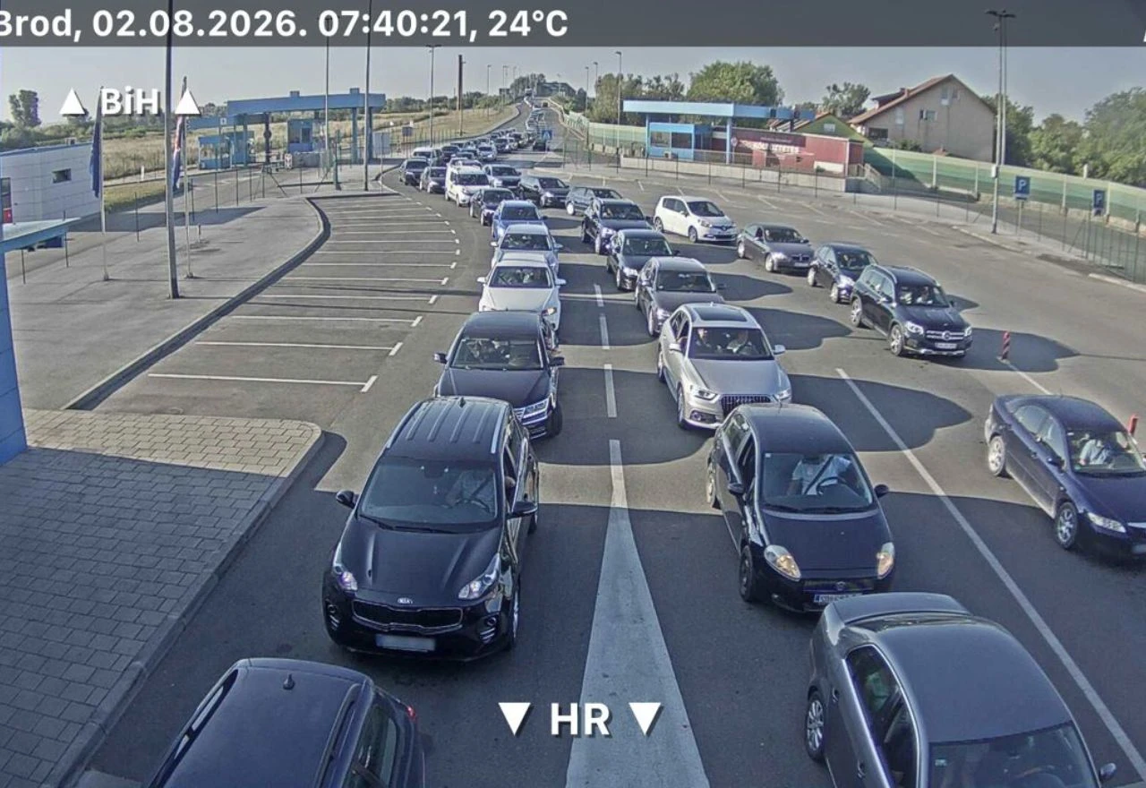 Naoružajte se strpljenjem: Kilometarske kolone na graničnim prijelazima