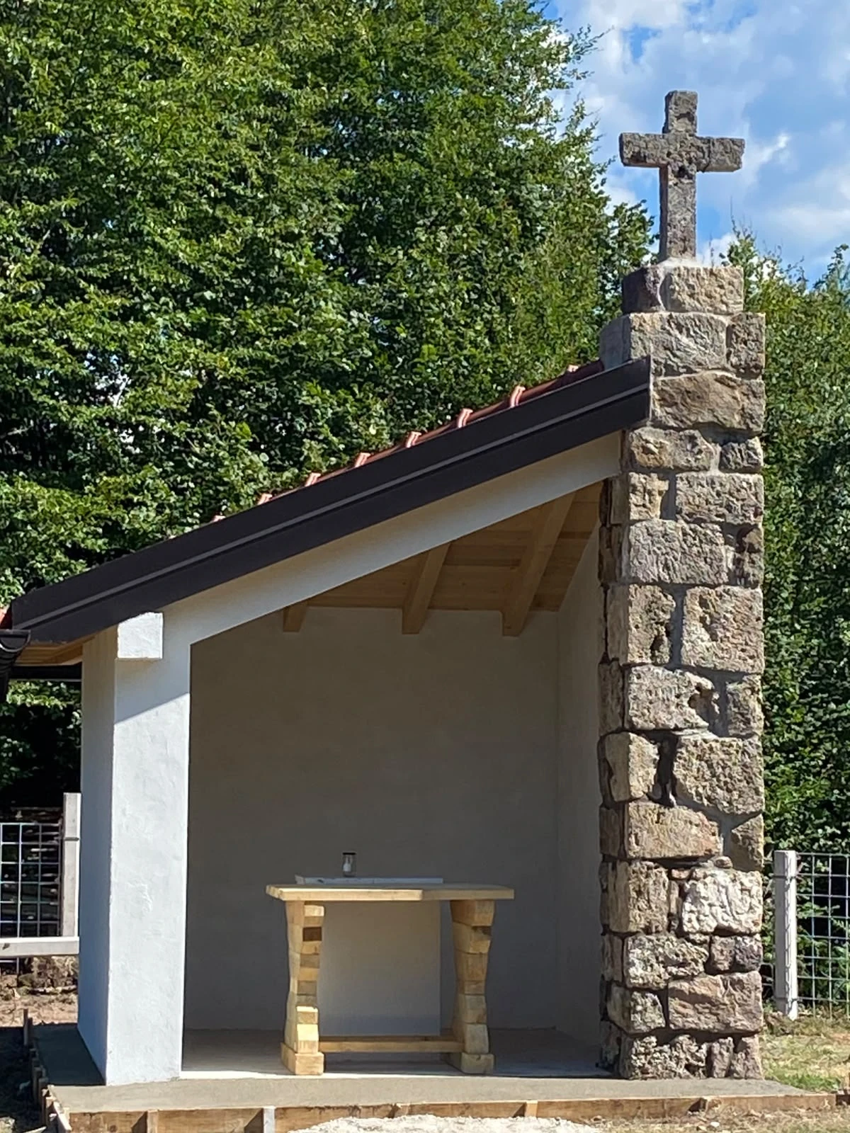 Obnovljena kapelica u mjestu Crni vrh