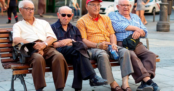 SDS pred Ustavnim sudom osporava zakon: Traže ukidanje doprinosa za zdravstveno osiguranje inozemnih umirovljenika