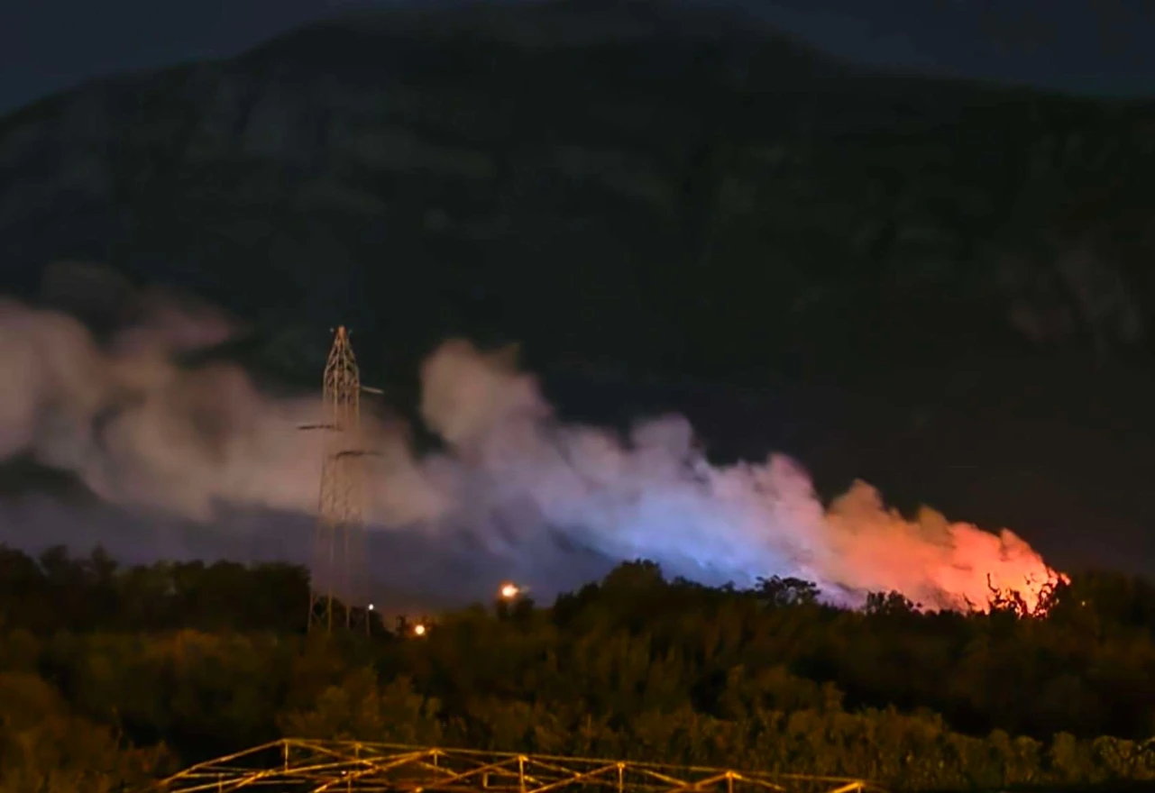 Požar na deponiji Uborak još uvijek aktivan