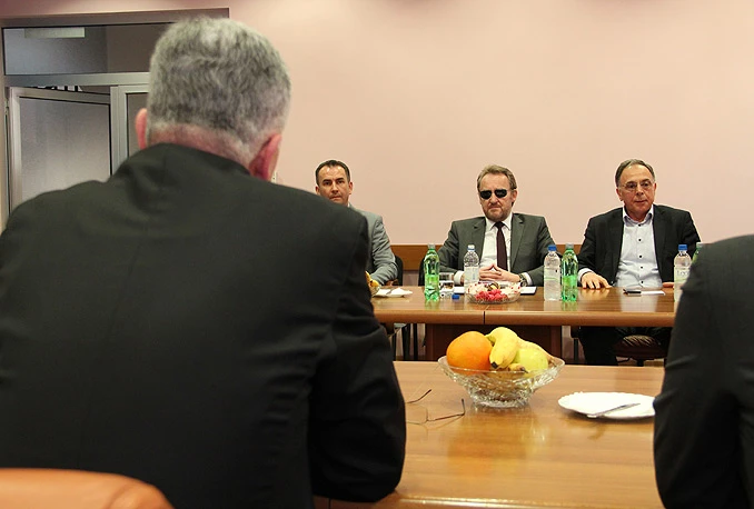 Algoritam meni, kuku tebi