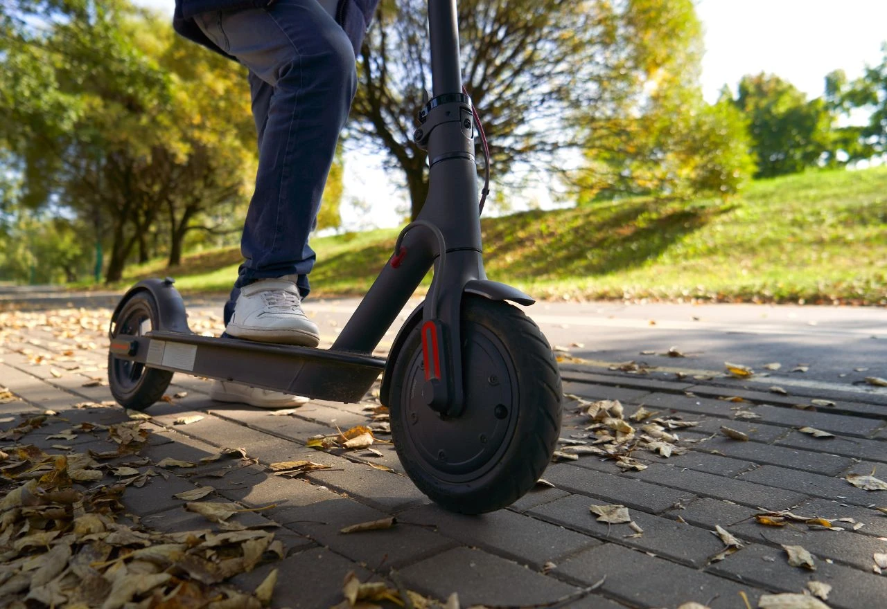 Upozorenje liječnika iz Mostara: Djeca sve češće završavaju na hitnoj zbog električnih romobila