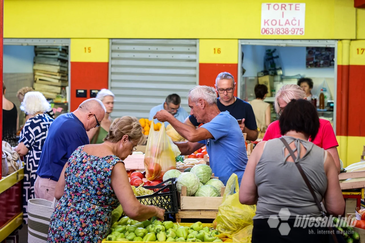 Mostarska tržnica u kolovozu