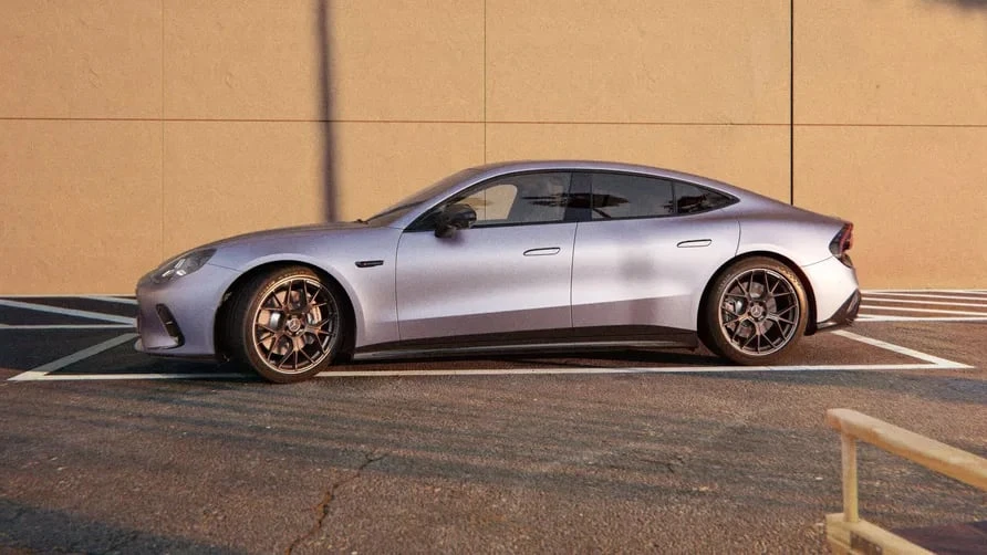 Novi Mercedes-AMG ima 544 KS i prelazi 800 kilometara