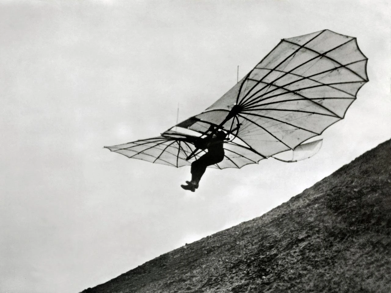 Otto Lilienthal, pionir zrakoplovstva koji je udario osnove letenja avionima