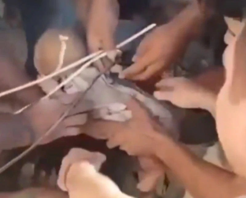 Spasioci u Kolumbiji iz ruševina izvukli bebu