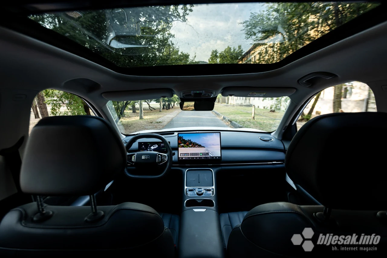 Struja za grad, benzin za put: Vozili smo Geely Starray EM-i