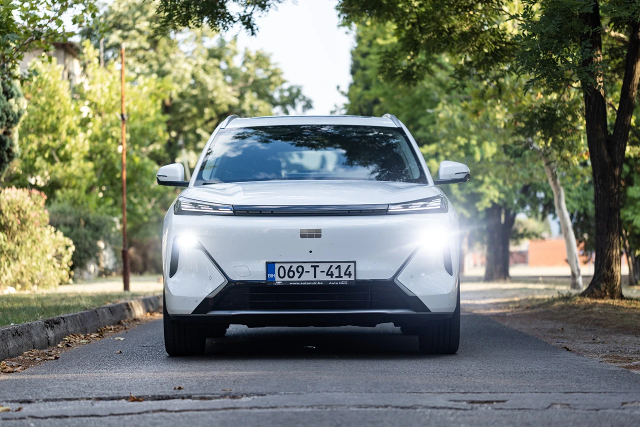 Nije li super hibrid zapravo jedan super auto?