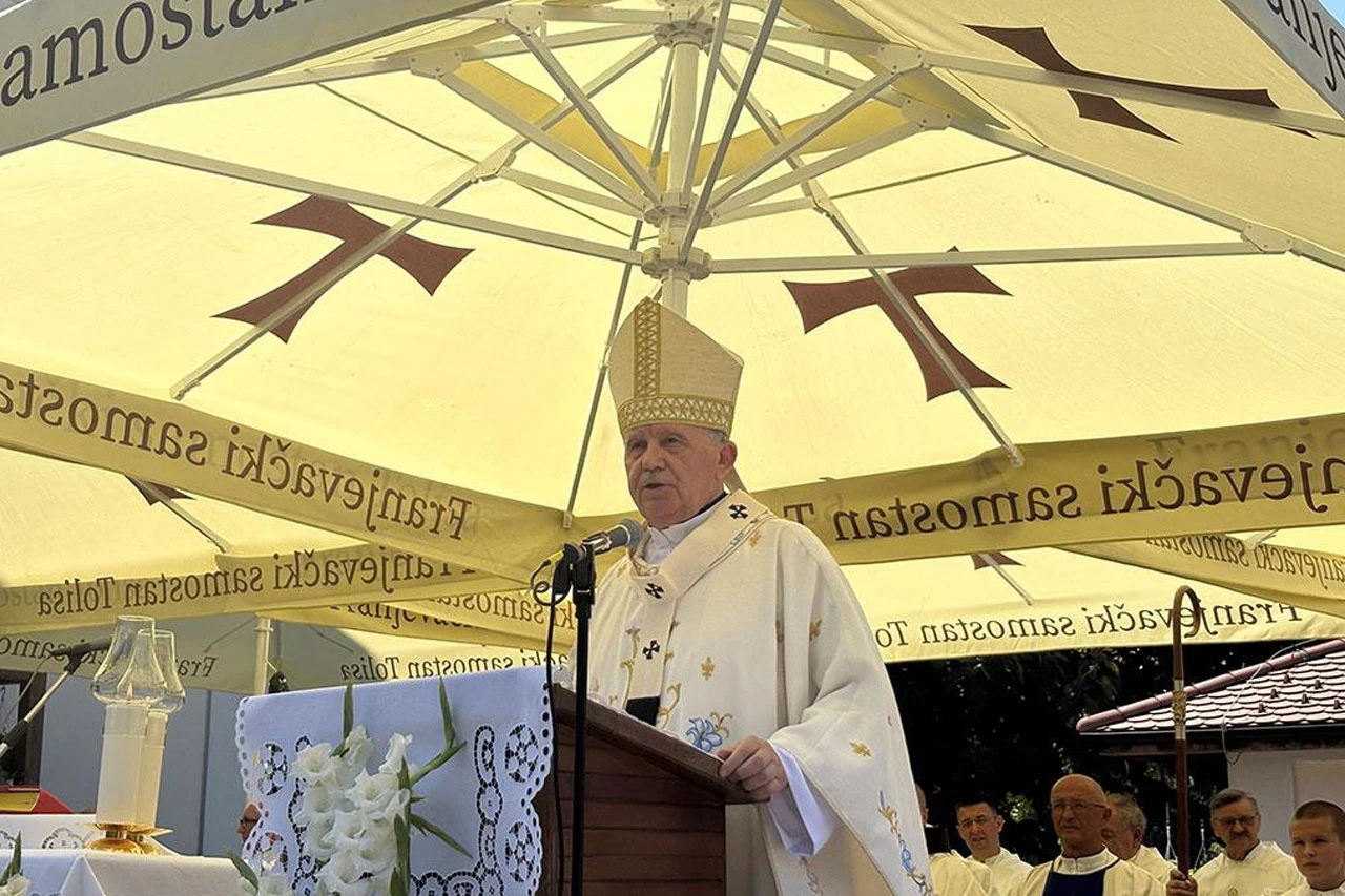 Nadbiskup Vukšić na Veliku Gospu predvodio misno slavlje u Tolisi