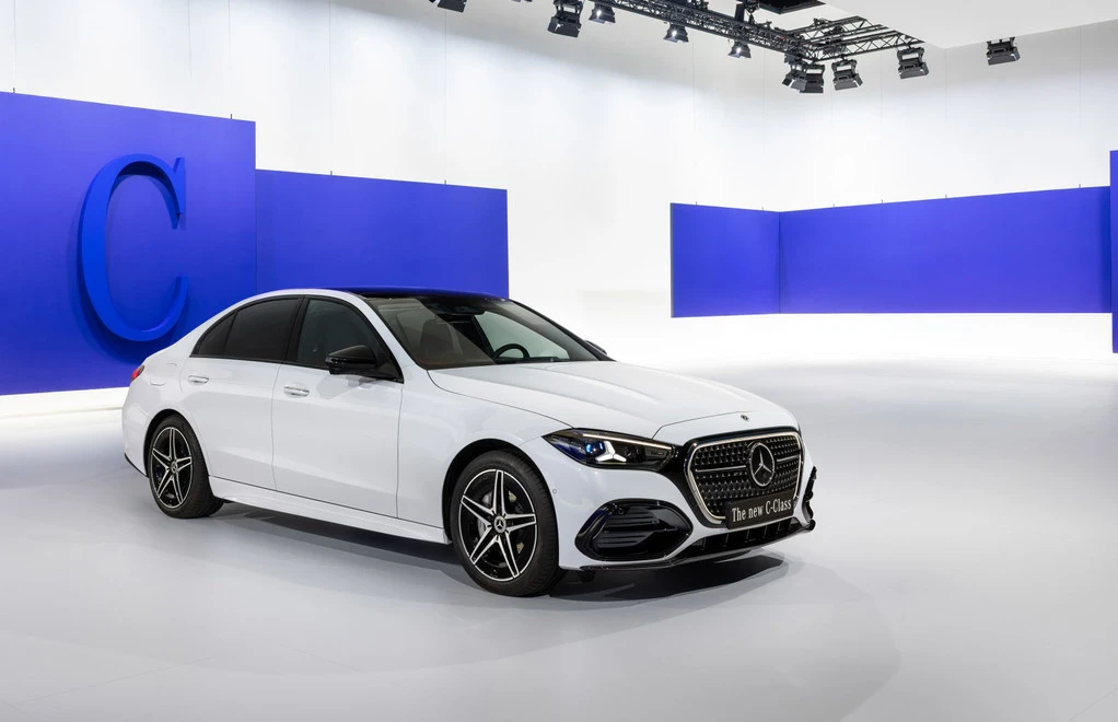 Nova Mercedes C-klasa stiže: ChatGPT i Gemini u kabini, do 395 KS pod poklopcem