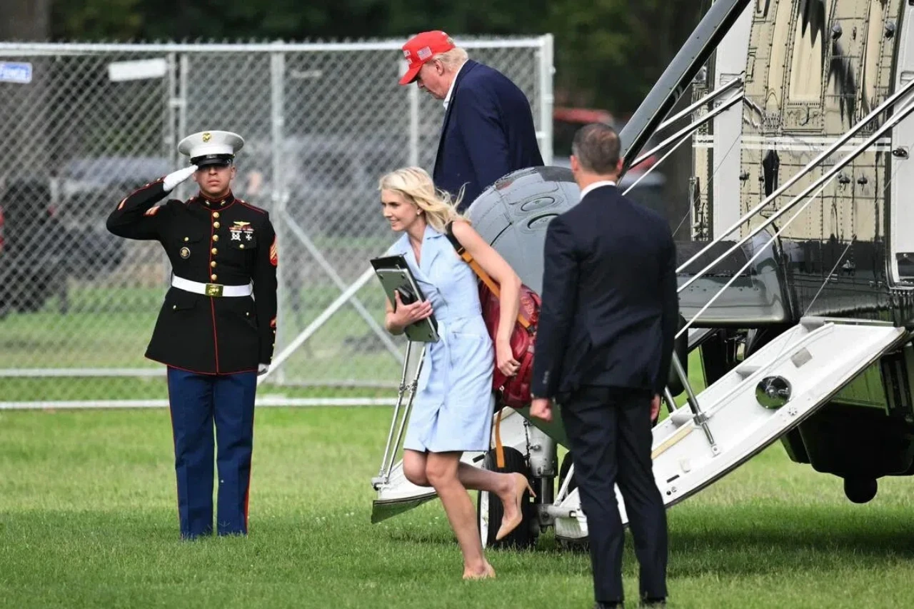 VIDEO | Trump izgubio živce zbog provokativnog pitanja o 35-godišnjoj suradnici