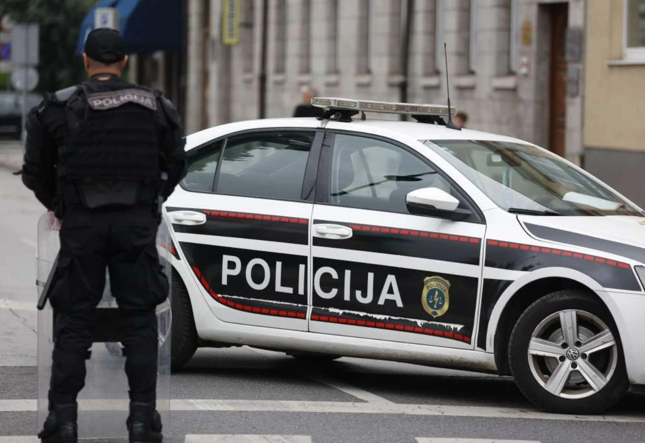 Poginuo muškarac nakon pada s krova kuće kod Zenice
