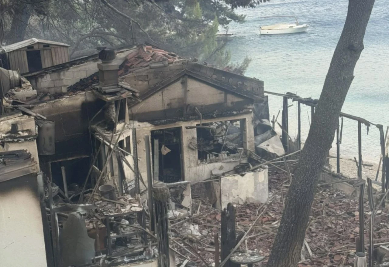 Omiš popisuje štetu, stigli stručnjaci za procjenu statike oštećenih objekata