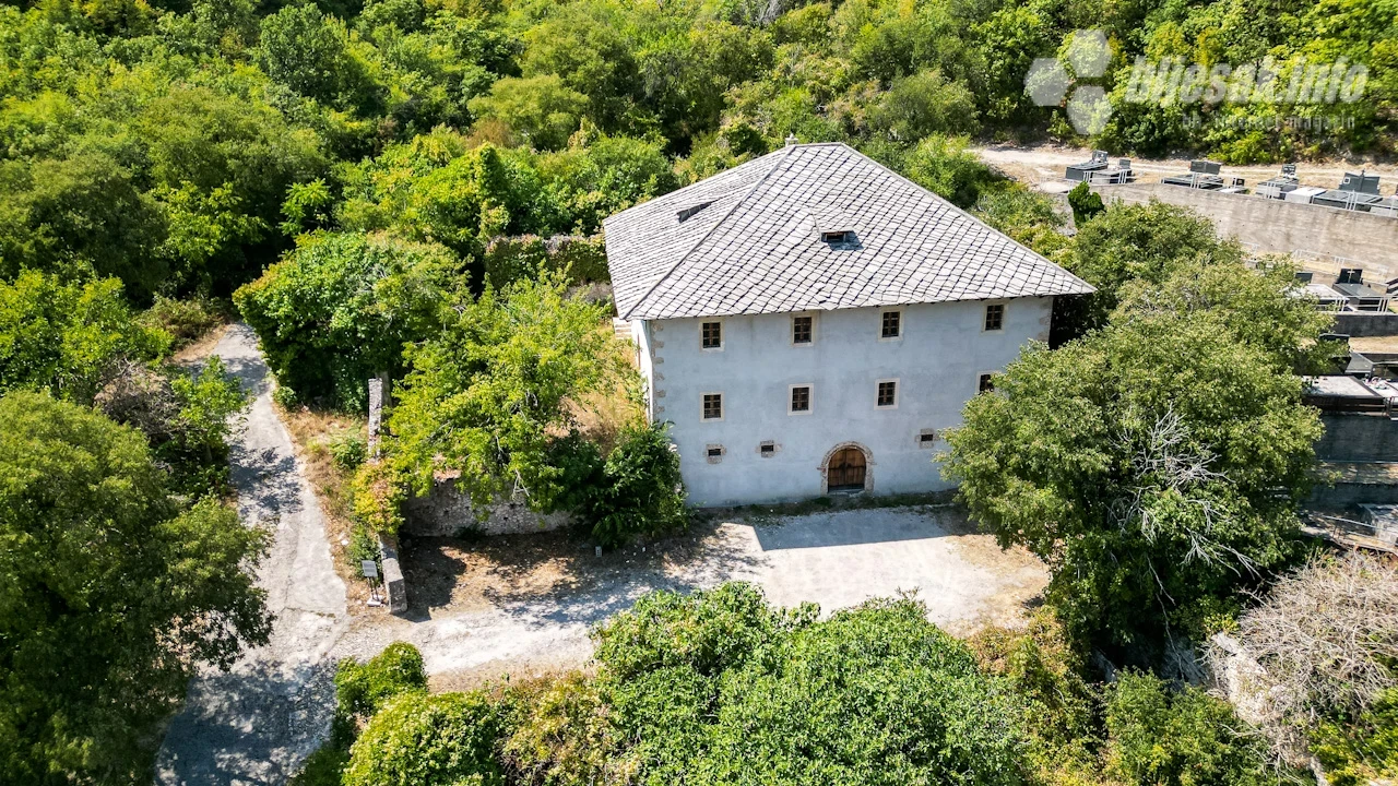 Kompleks biskupske rezidencije u Vukodolu
