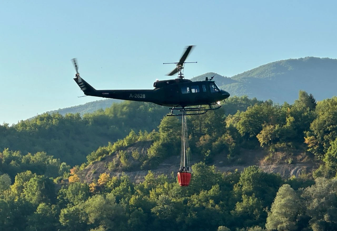 Oružane snage svakodnevno angažirane na gašenju požara diljem BiH