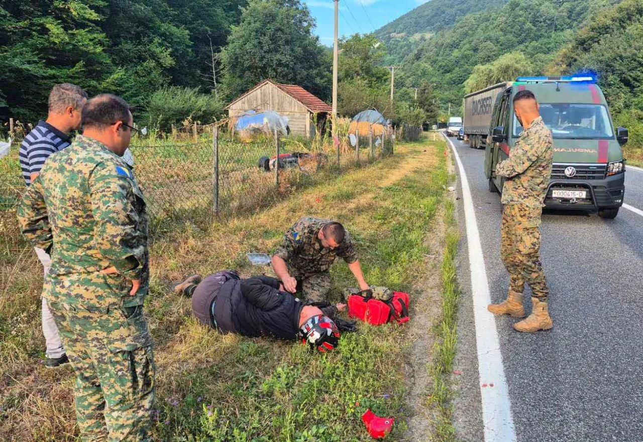 Krenuli na zadatak pa naišli na tešku nesreću: Pripadnici Oružanih snaga BiH pomogli ozlijeđenom