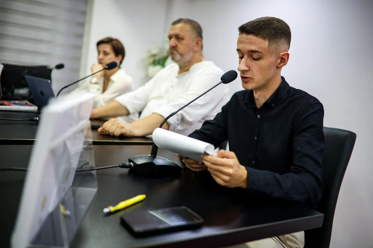 ’‘Udarati u glavu činjenicama i istinom’’: Predstavljena knjiga koja otvara najteža pitanja o Stocu