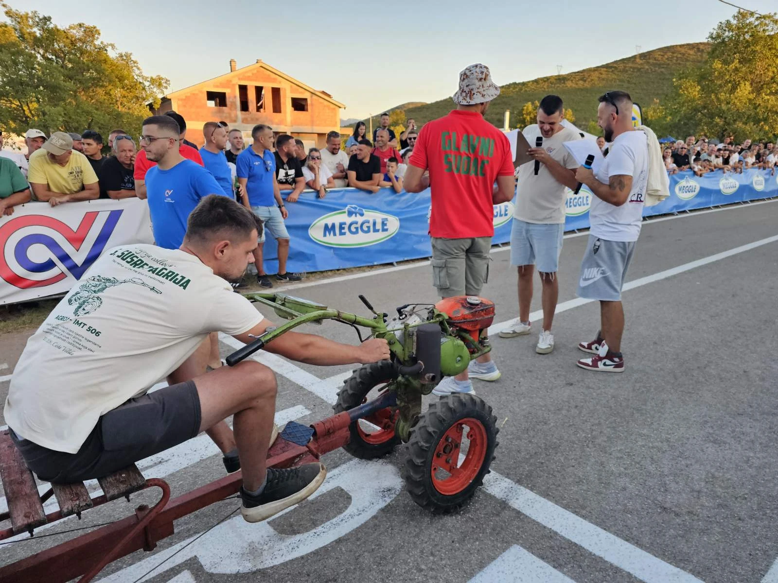 VIDEO | Kad freze postanu trkaći bolidi: Agrije ponovno jurile Mandarića putem