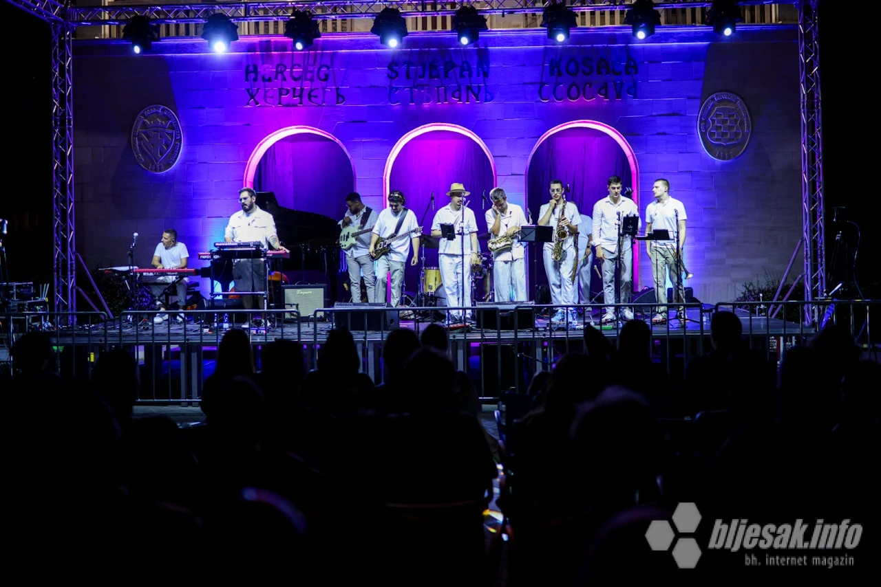 Mostar Jazz Fest po četvrti je put u Mostaru pod vedrim nebom okupio ljubitelje profinjenog zvuka i kvalitetne glazbe
