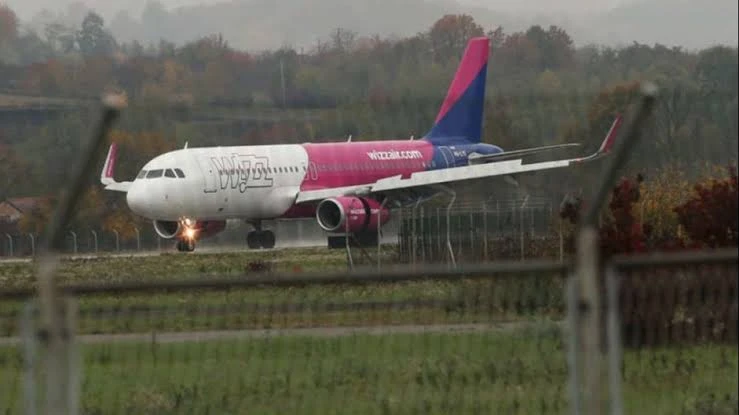 VIDEO | Drama na letu iz Banja Luke: Putnici dva puta ulazili u avion, a onda je stigla još jedna loša vijest