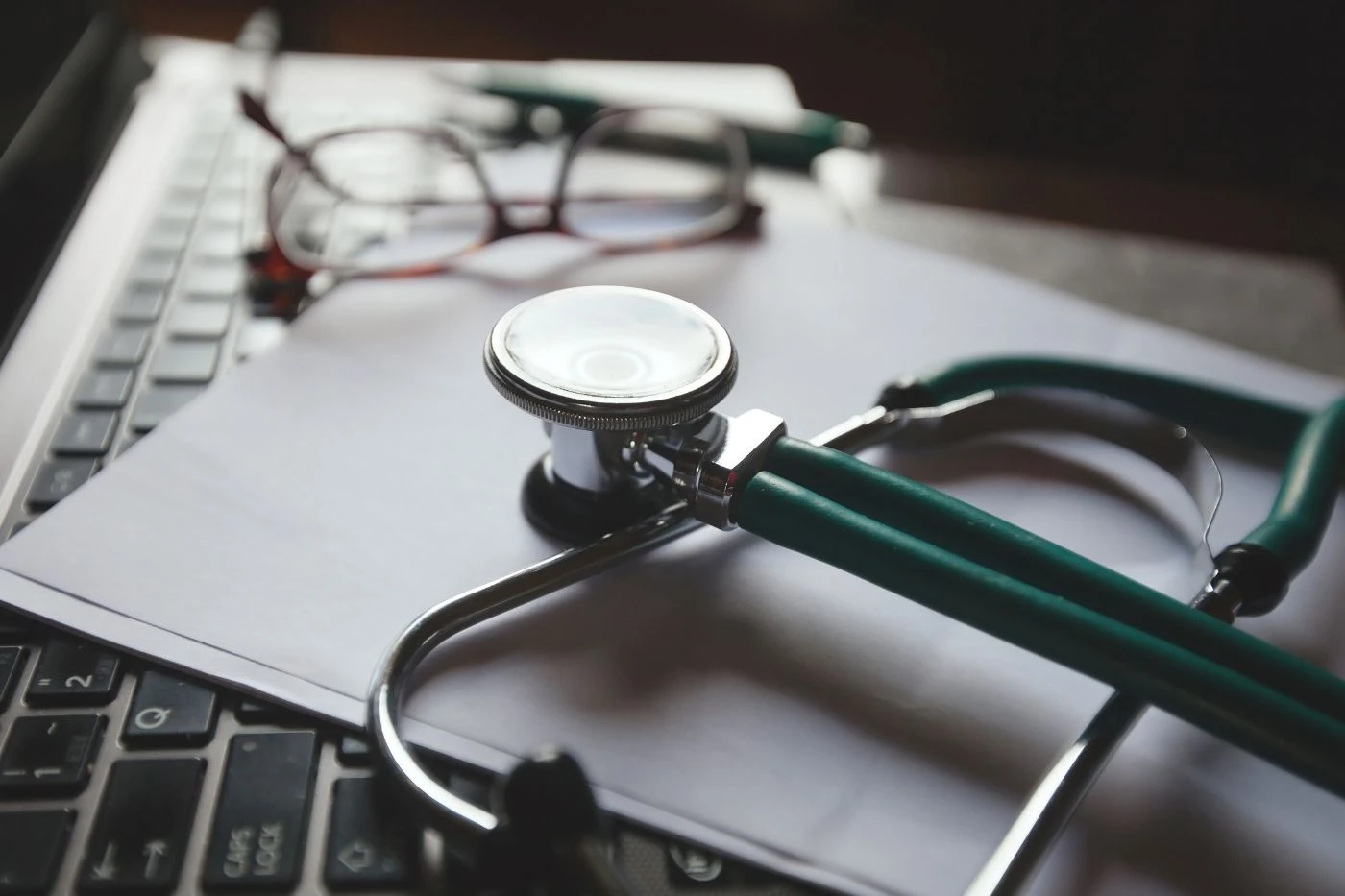 Sindikat zaposlenika SKB Mostar: Doktorima medicine i stomatologije nezakonto su povećani koeficijenti