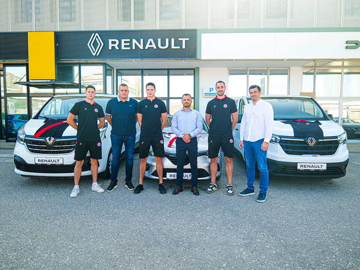 SRK Zrinjski nastavlja suradnju s GUMA M: Klubu uručena dva kombija i automobil