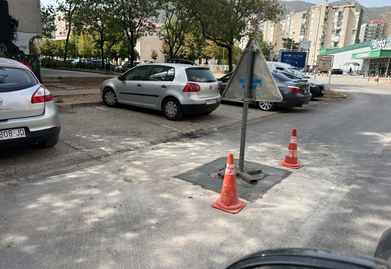 U Centru 2 sređuju šaht pred početak školske godine