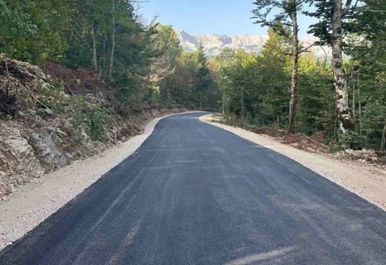 Istočni Mostar počeo asfaltiranje ceste prema Nevesinju
