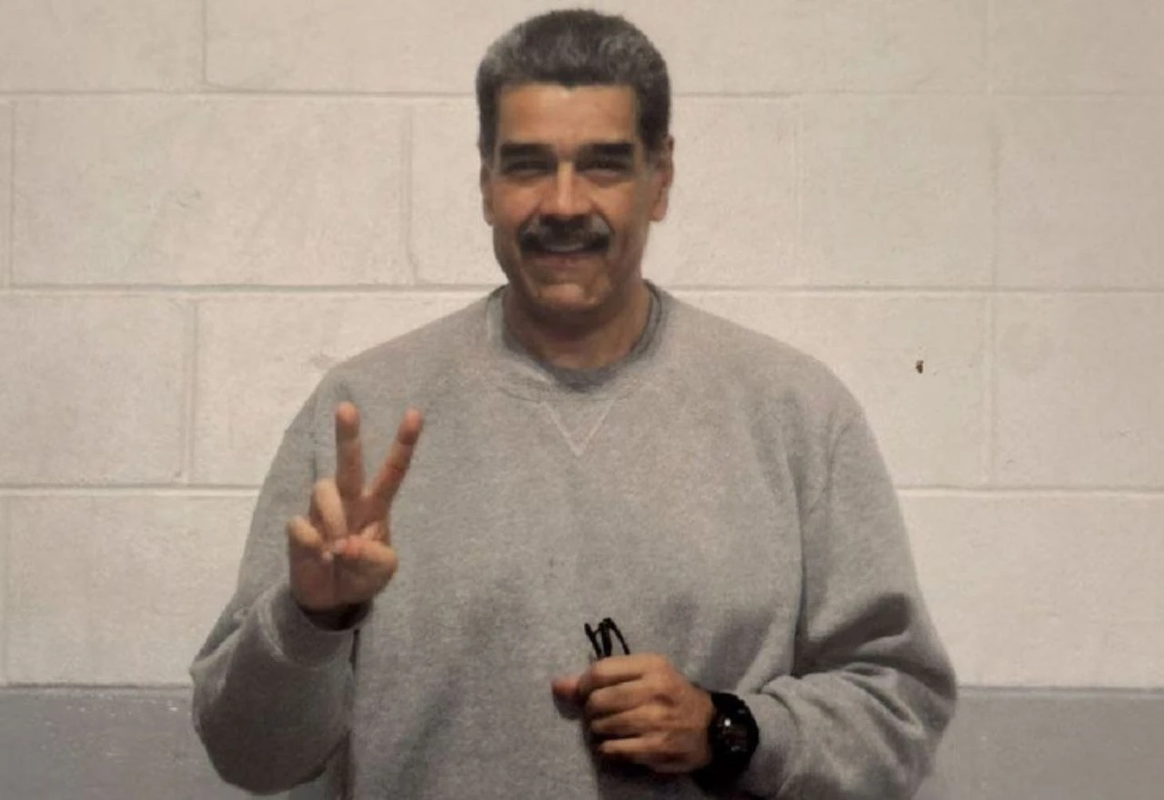 Maduro objavio prve fotografije iz američkog zatvora: "Čvrsto stojimo"