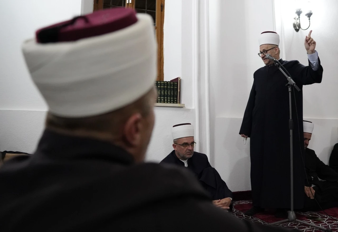 Muftija Dedović: Muslimansko mezarje na Lakišića haremu ne može se orati ni prekopavati