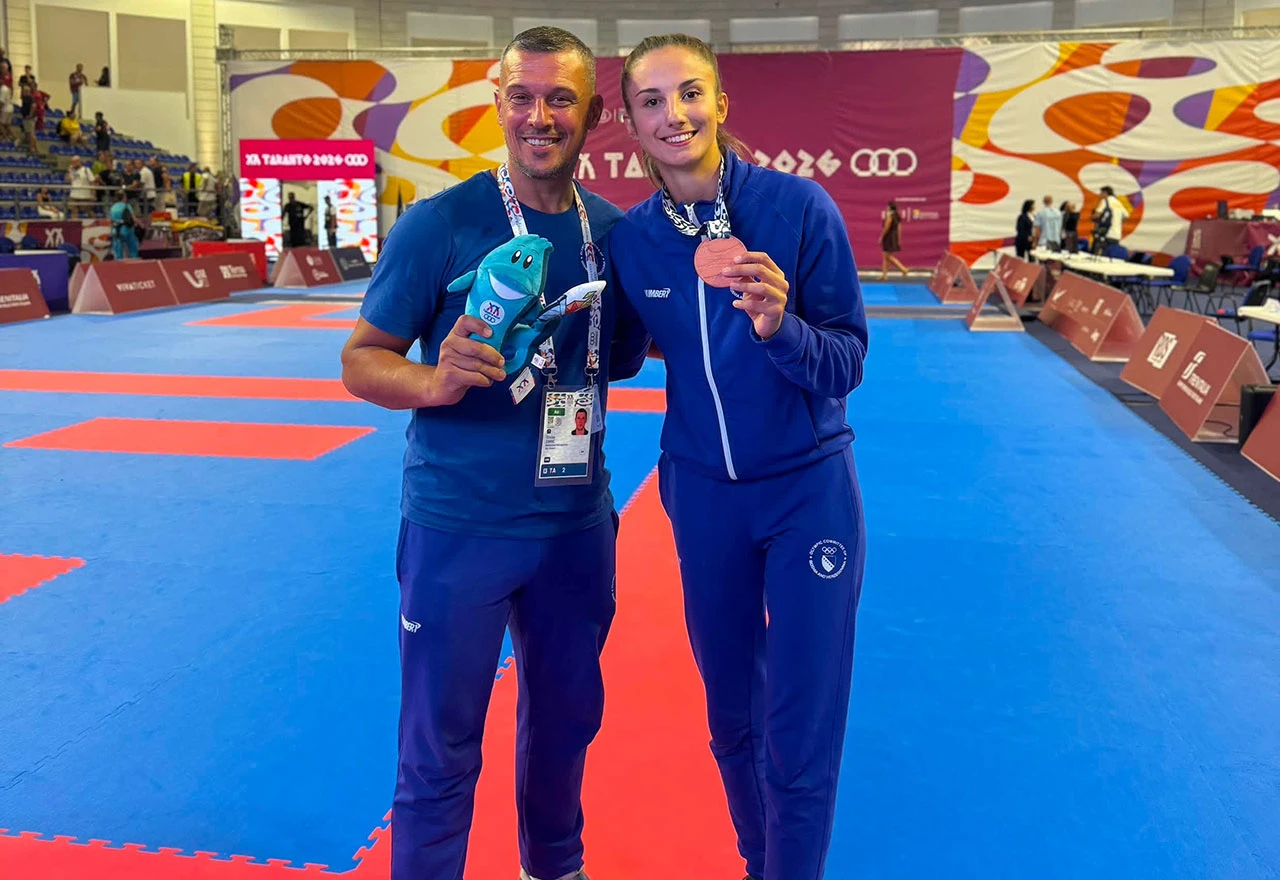 Nova medalja za BiH: Sjajna Amina Fejzić razbila Francuskinju i osvojila broncu