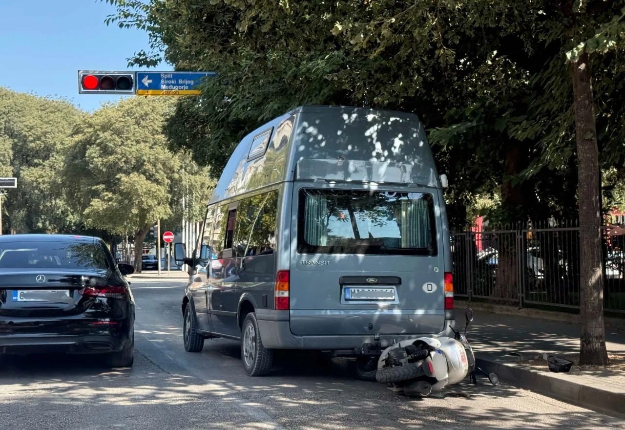 Sudar motocikla i kombija u Mostaru