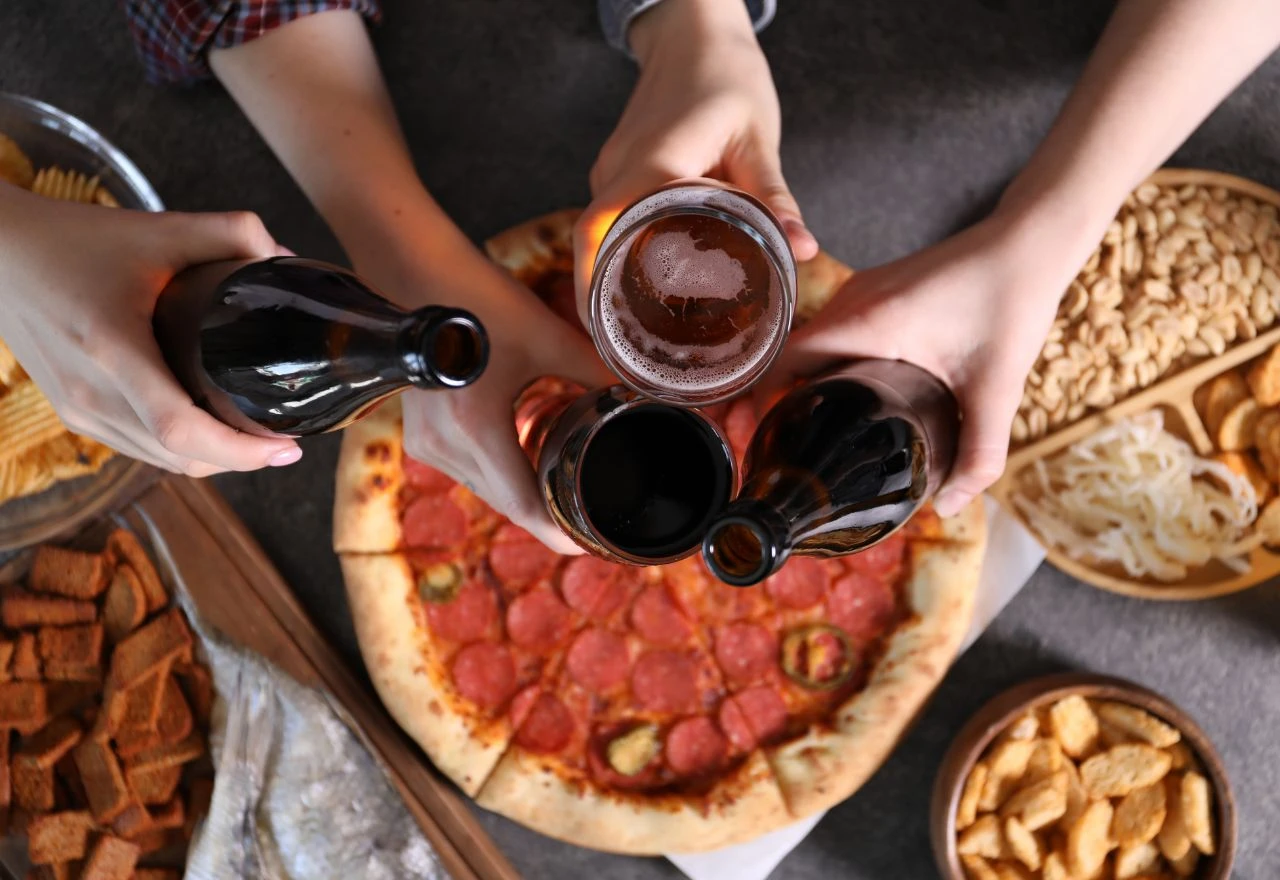 Zašto nam nakon alkohola najviše odgovaraju pizza i čips?