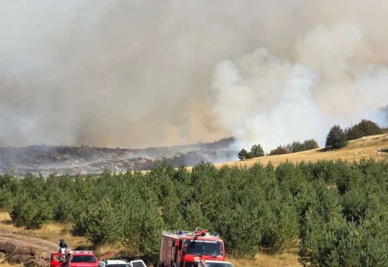 VIDEO | Požar kod Kupresa proširio se na Tomislavgrad i Prozor-Ramu, izgorjela jedna kuća