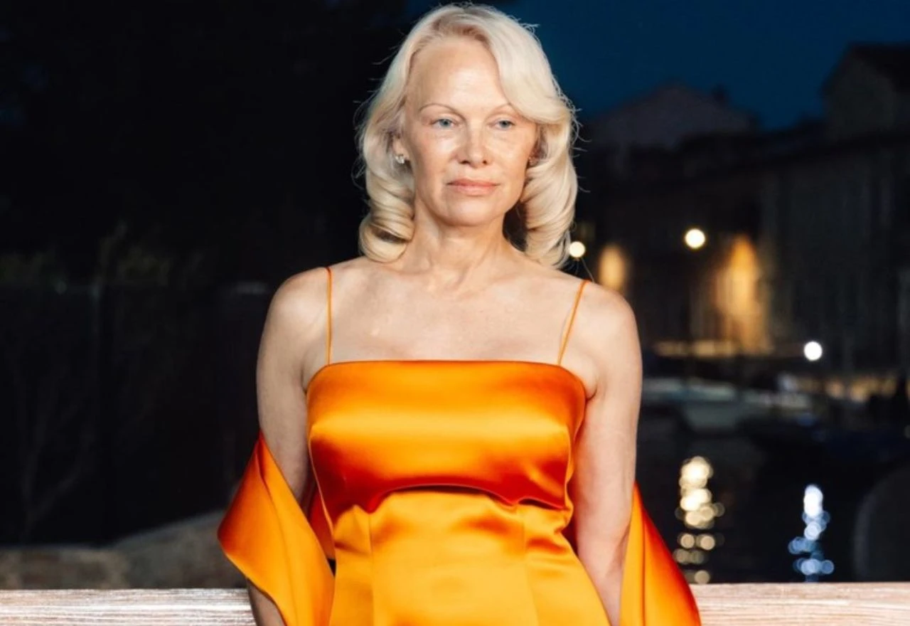 Pamela Anderson primila nagradu u Veneciji i pokazala svoje prirodno izdanje