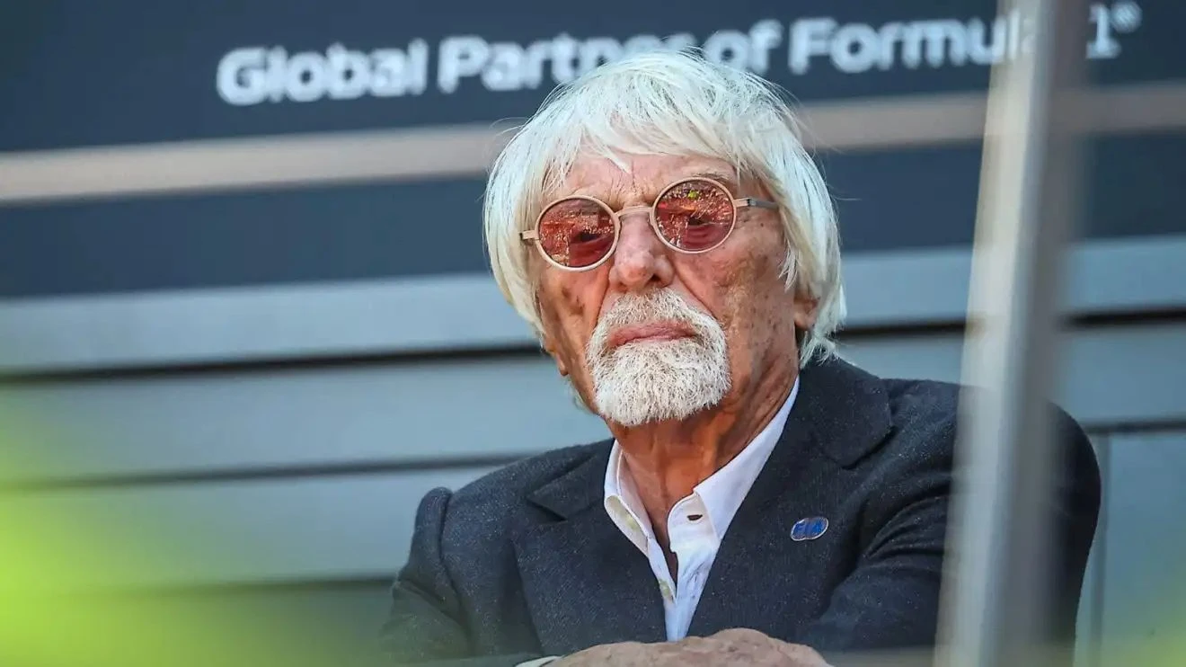 Ecclestone  uhićen  na  aerodromu zbog posjedovanja oružja