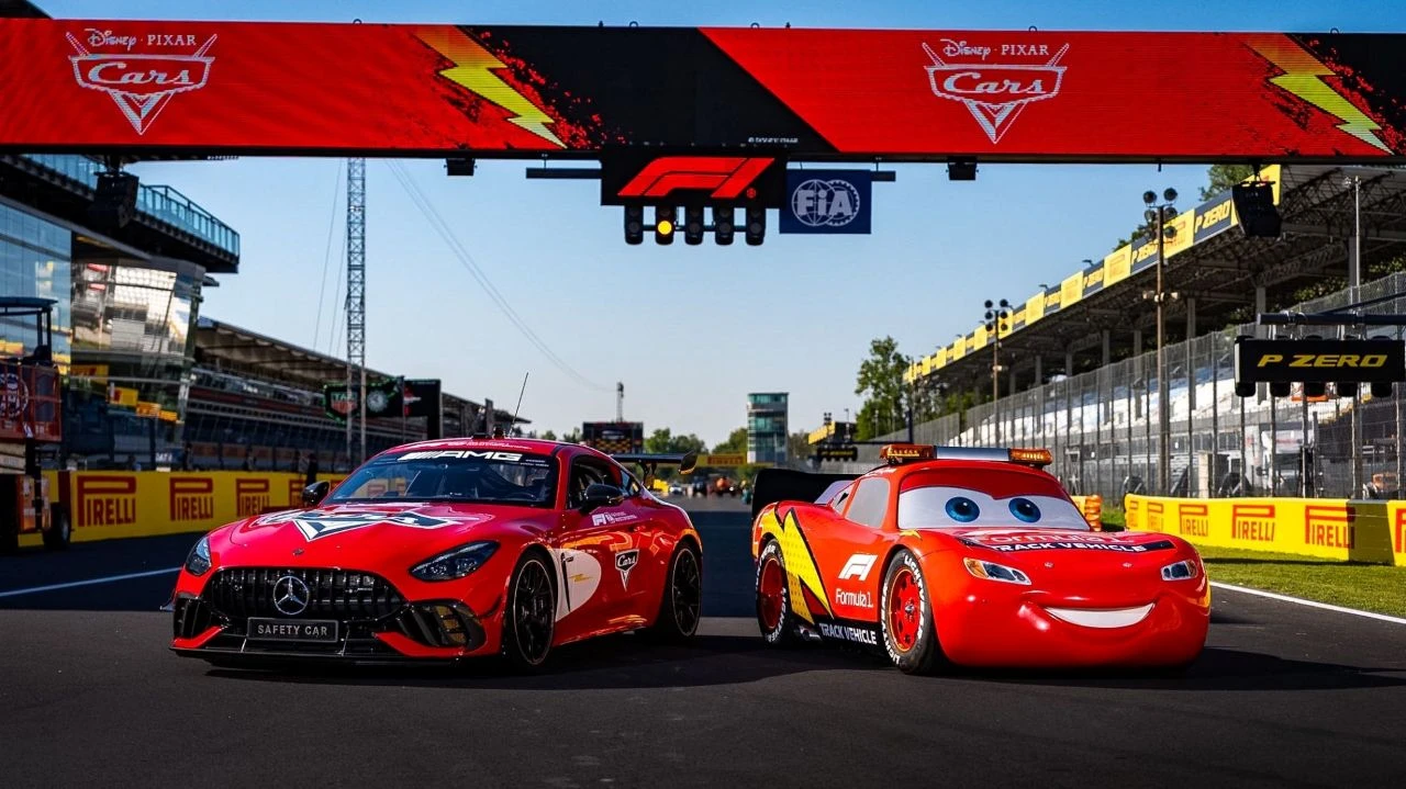 Munjeviti Jurić i posebno pripremljeni Safety Car prošli stazom u Monzi