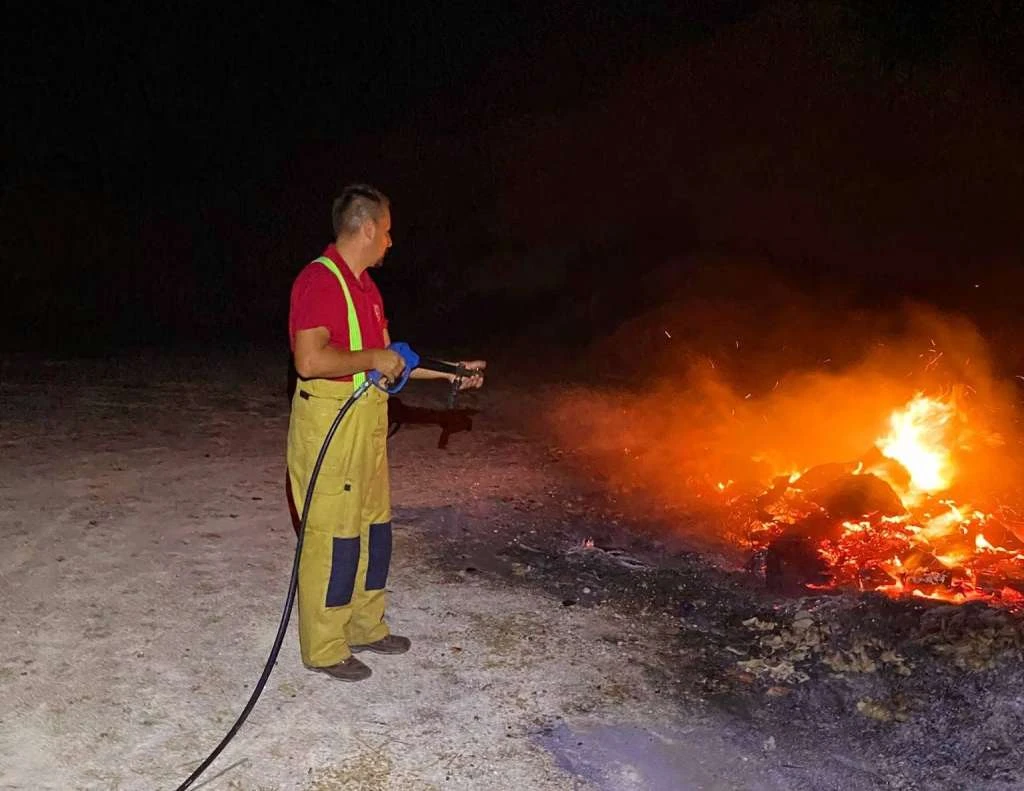 Uzalud upozorenja: Vatrogasci kod Livna zatekli dvije osobe kako pale vatru na otvorenom