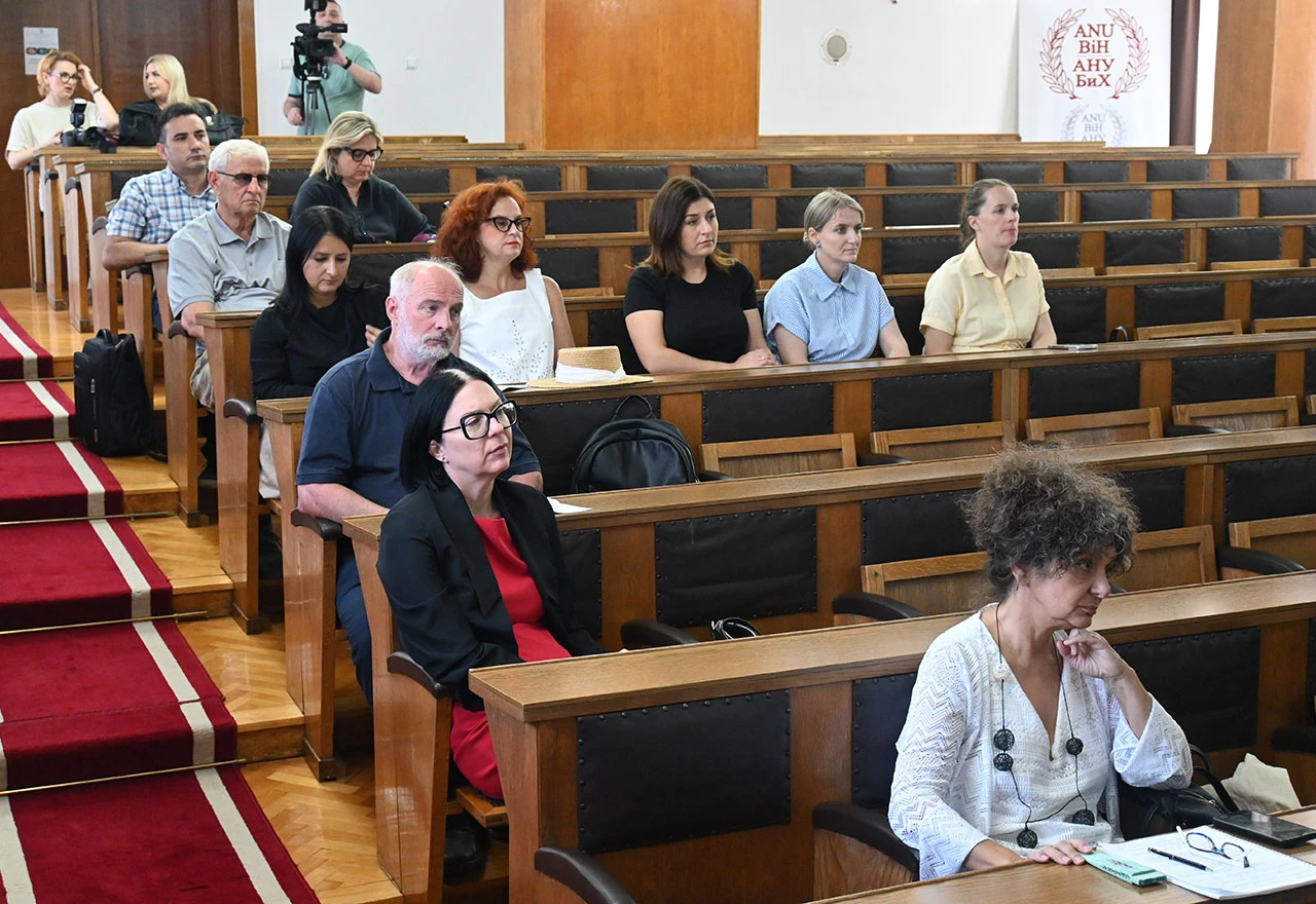 Milijuni i dalje nepismeni, stručnjaci upozoravaju: ‘Lakše je manipulirati onima koji nemaju znanje’
