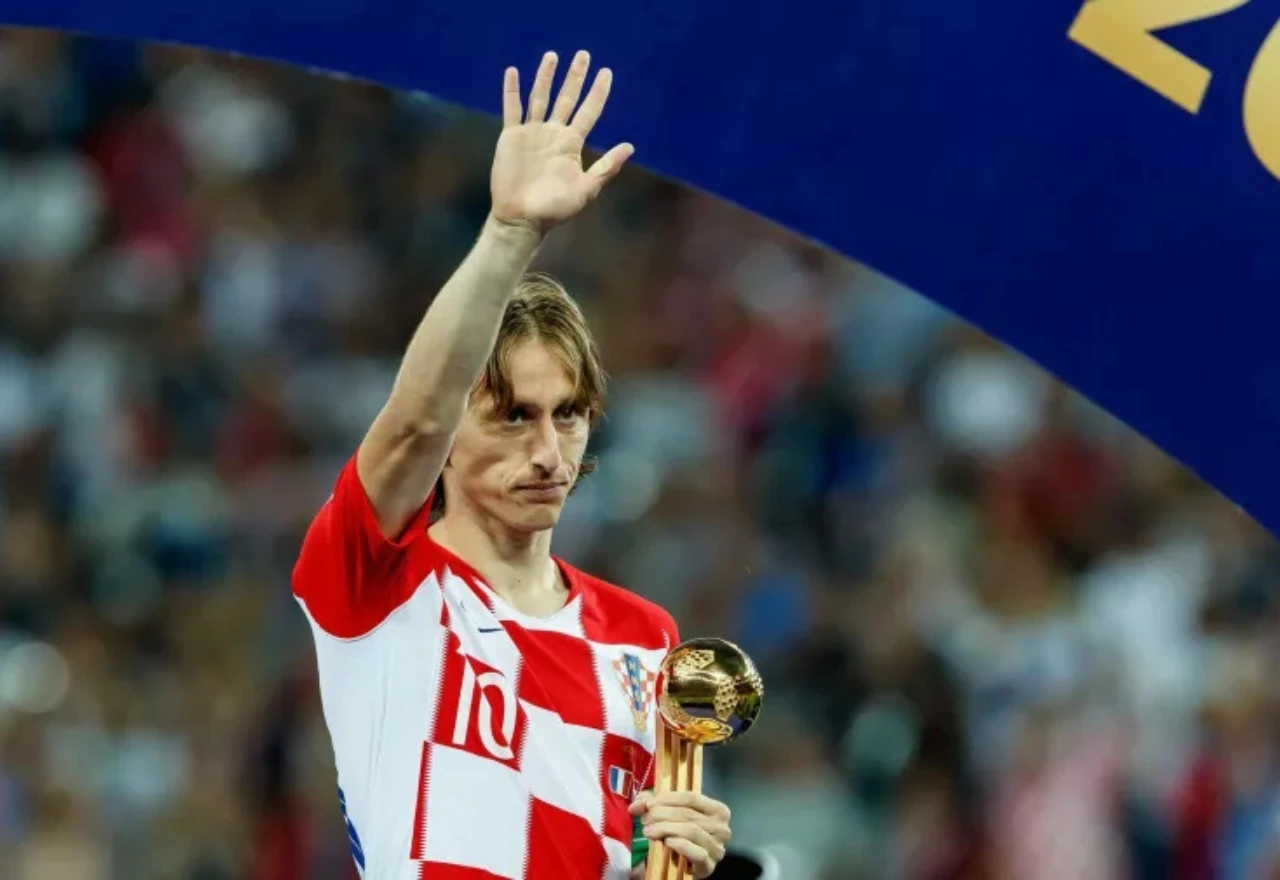 Luka Modrić s nagradom za najboljeg igrača Svjetskog prvenstva