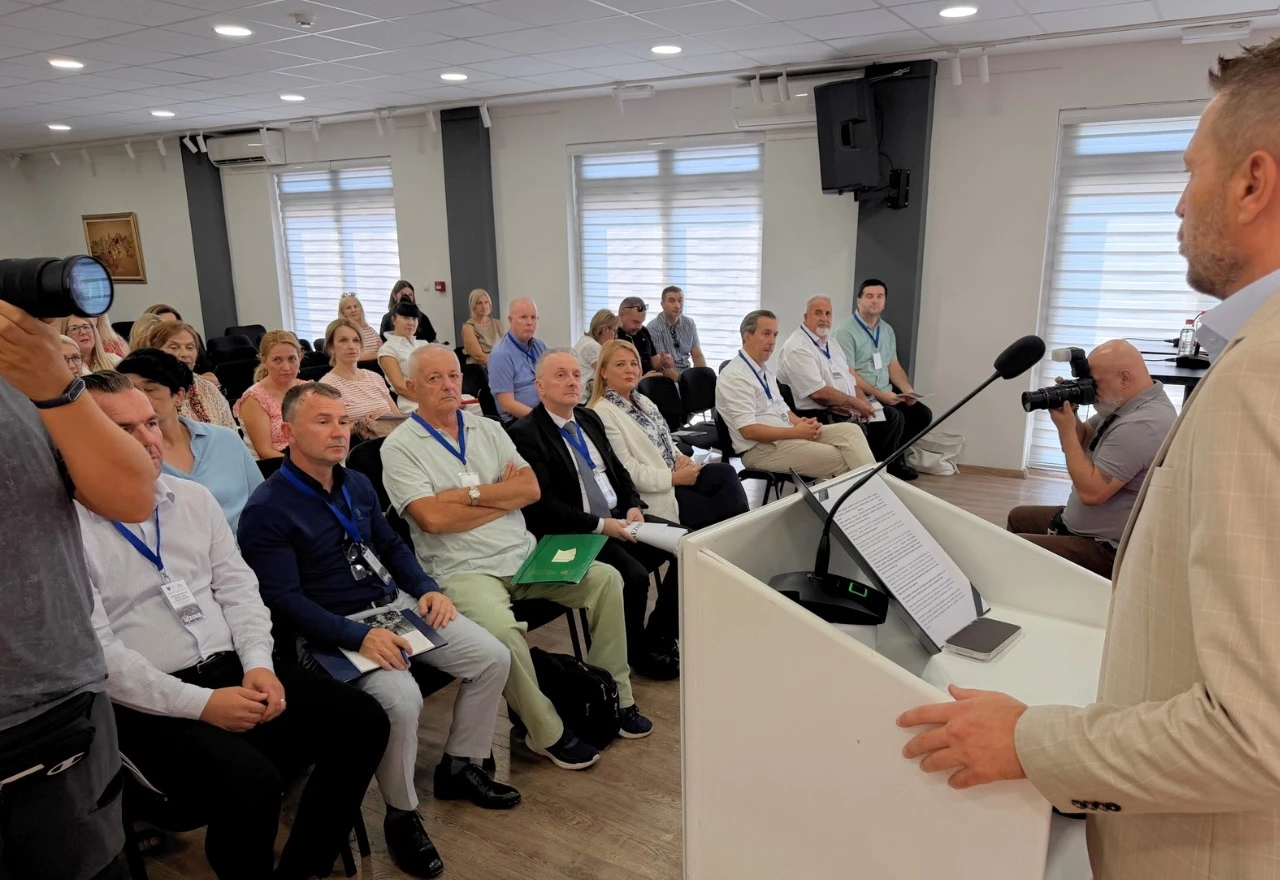 Obrazovanje koje je mijenjalo Hercegovinu: U Mostaru otvorena izložba o obrazovanju ženske djece u Hercegovini