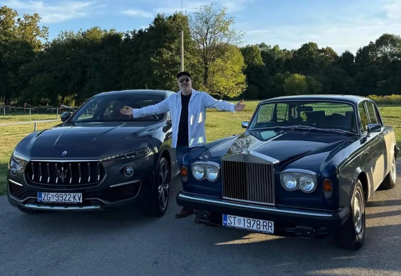 Vuco pokazao skupocjeni vozni park: "Ovo nije da bih se pravio važan"