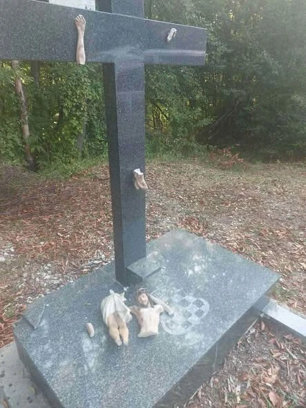 Razlomljena figura na križu u Radunicama: Mještani traže odgovore