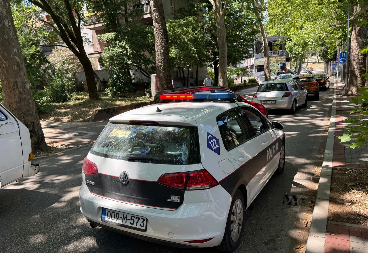 Težak dan na cestama HNŽ-a: Sedam osoba ozlijeđeno, vatrogasci gasili automobil i otpad